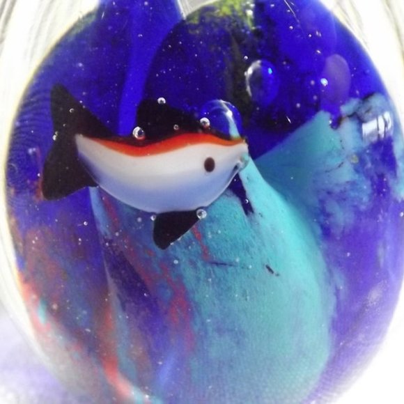 Vintage Aquarium Art Glass Paperweight - Picture 4 of 8